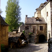 Belcastel, Aveyron, village médiéval